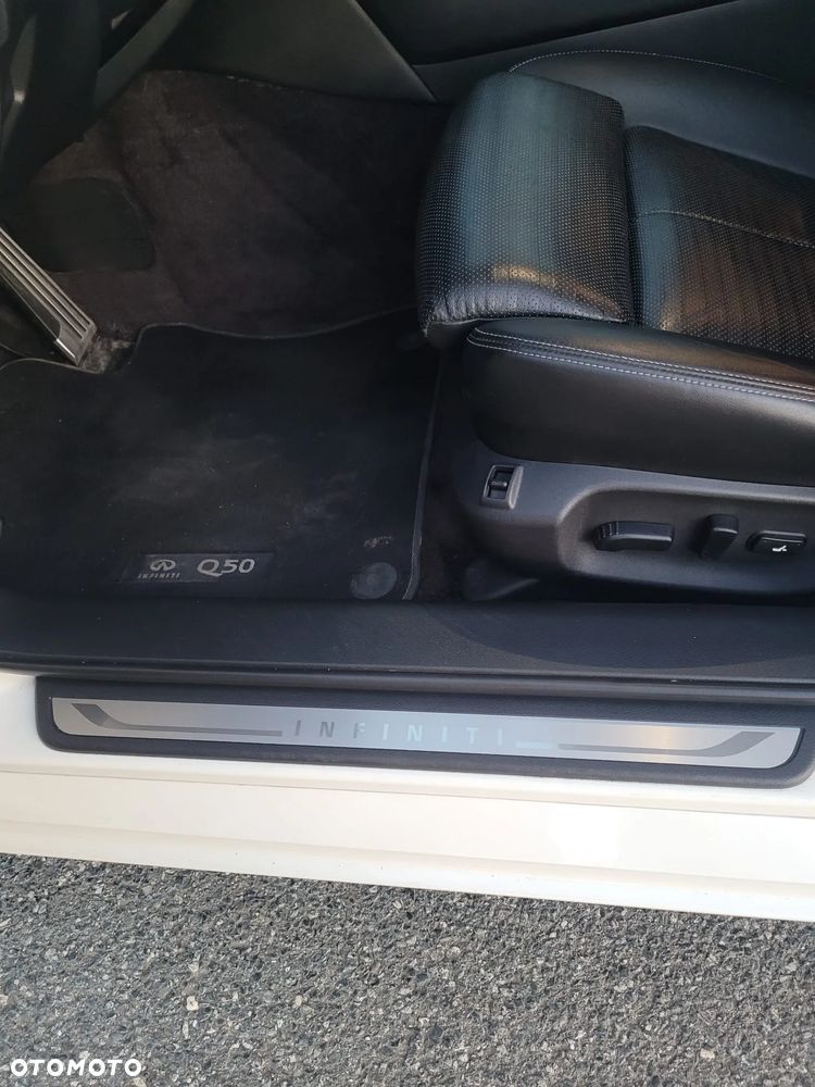 Infiniti Q50 2.0t Sport Tech EU6 - 24