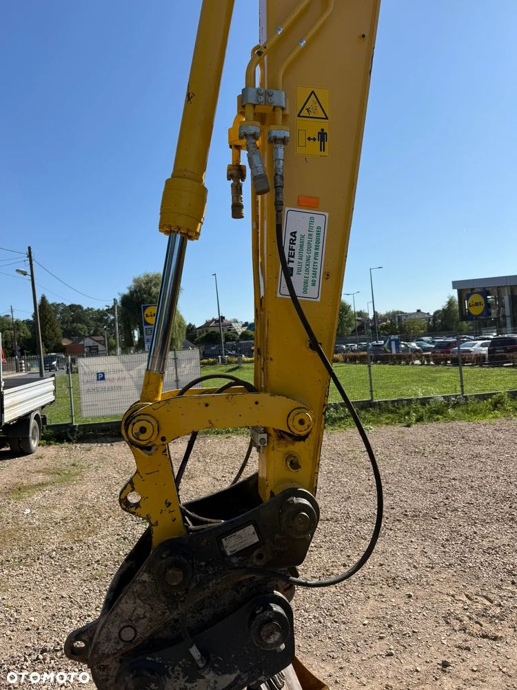 Komatsu PW 148 -11 - 13