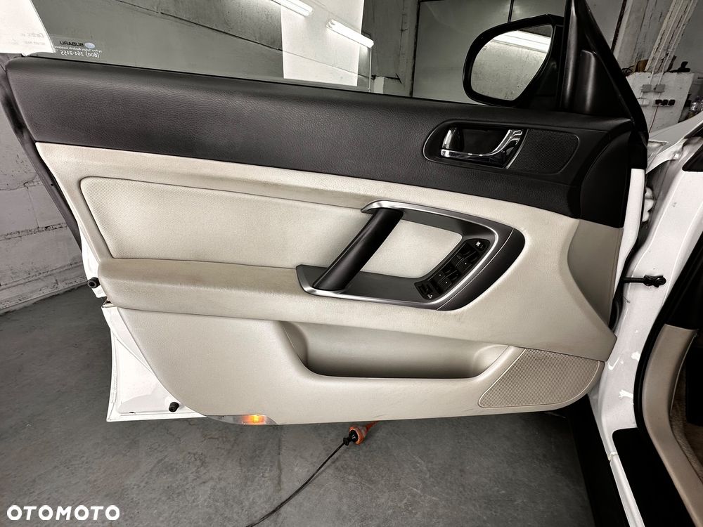 Subaru Outback 2.5 Automatik Trend - 38