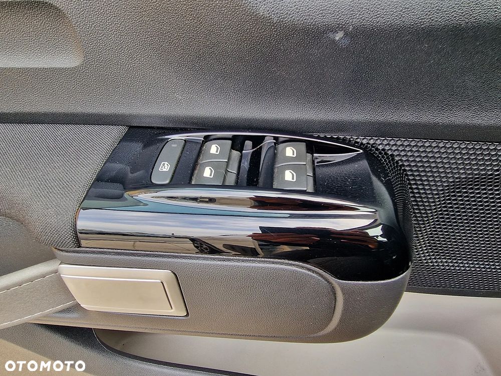 Citroën C3 Pure Tech 110 S&S SHINE - 10