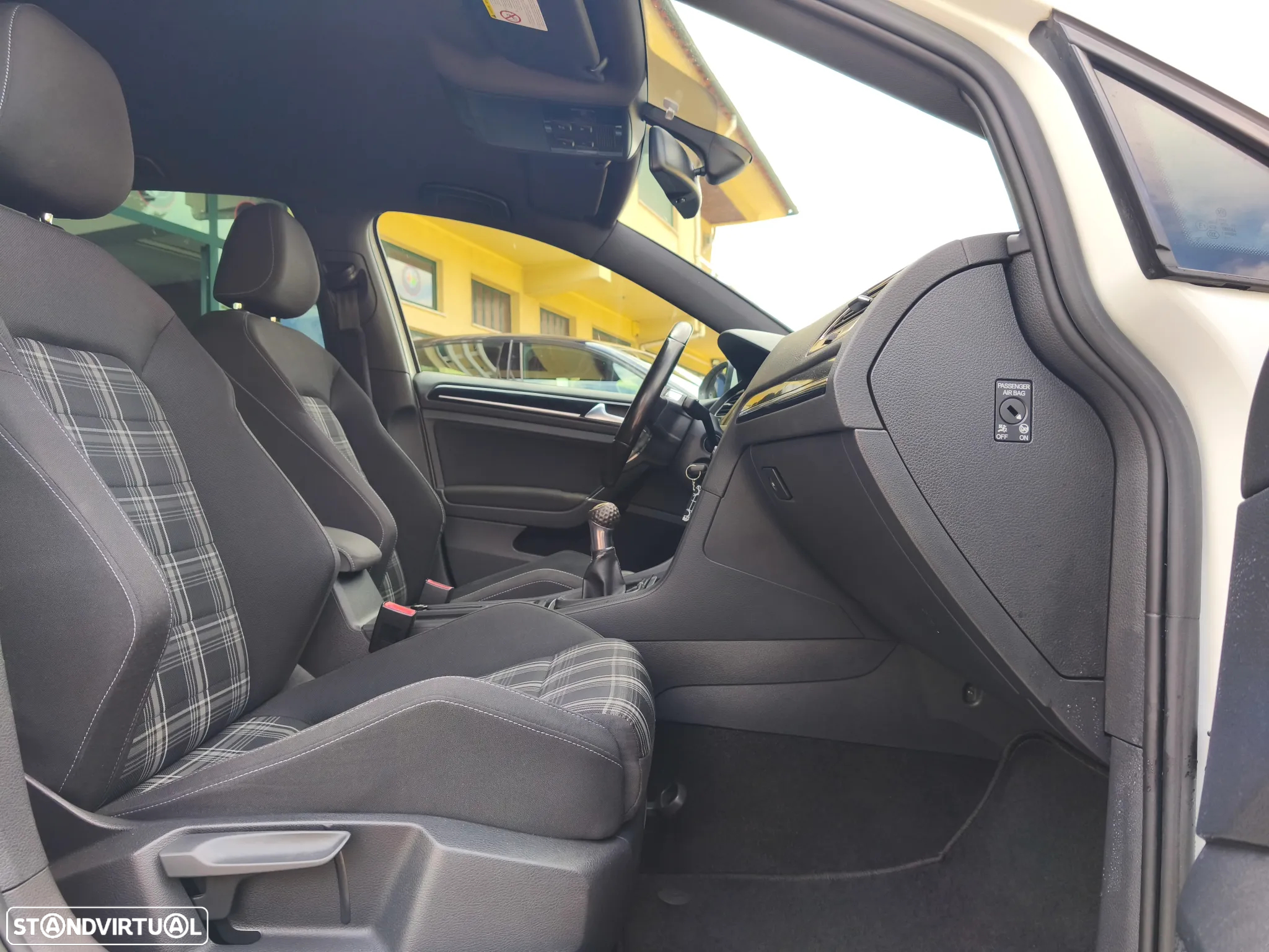 VW Golf 2.0 TDi GTD - 22