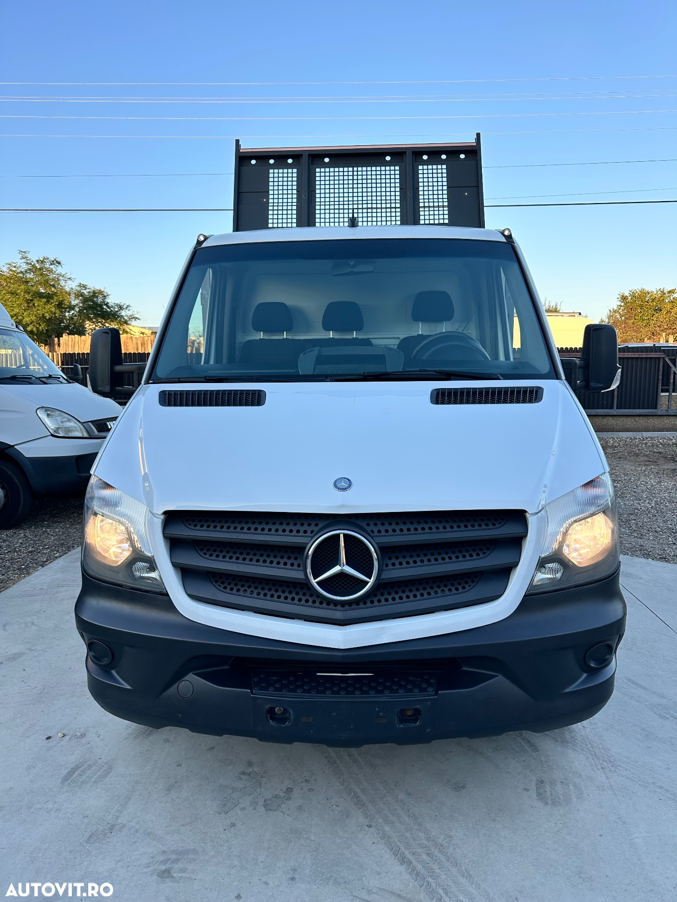 Mercedes-Benz Sprinter 516 /519 CDI 2017  Scattolini Basculnata / 3 părți   Cat. B 3.500 kg Iveco - 2