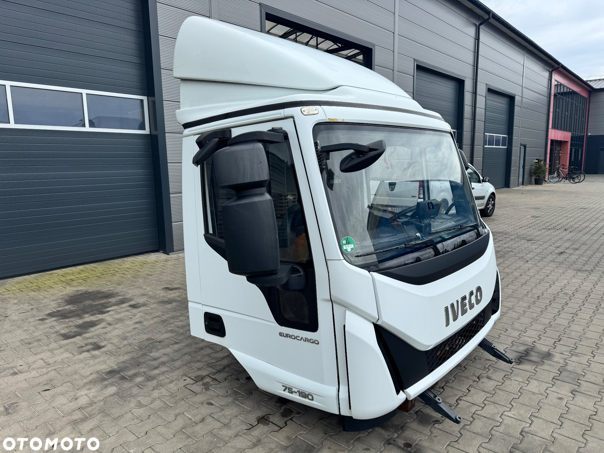 Kompletna kabina dzienna Iveco Eurocargo 75-190 Euro 6 - 2