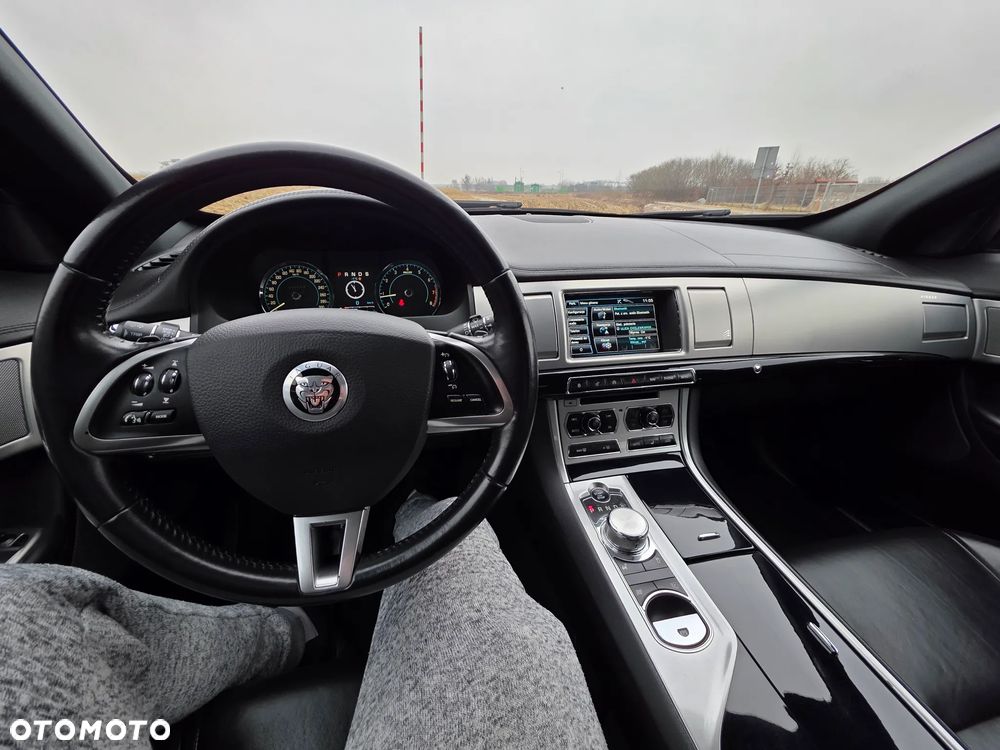 Jaguar XF 3.0 T AWD Classic - 23