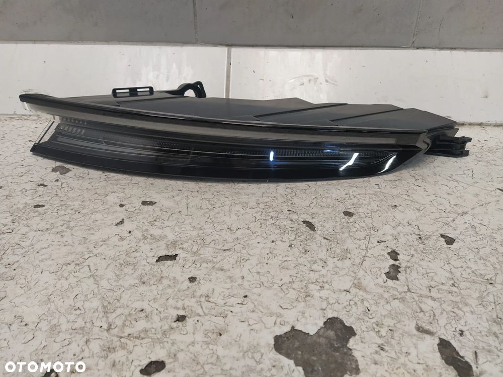 PORSCHE TAYCAN 9JA 19- LAMPA TYŁ TYLNA LED PRAWA EXCLUSIVE USA ORYGINAŁ - 2