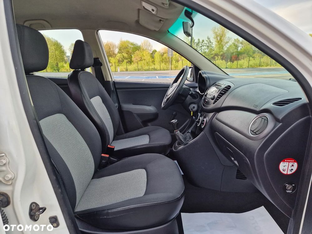 Hyundai i10 1.1 Premium - 27