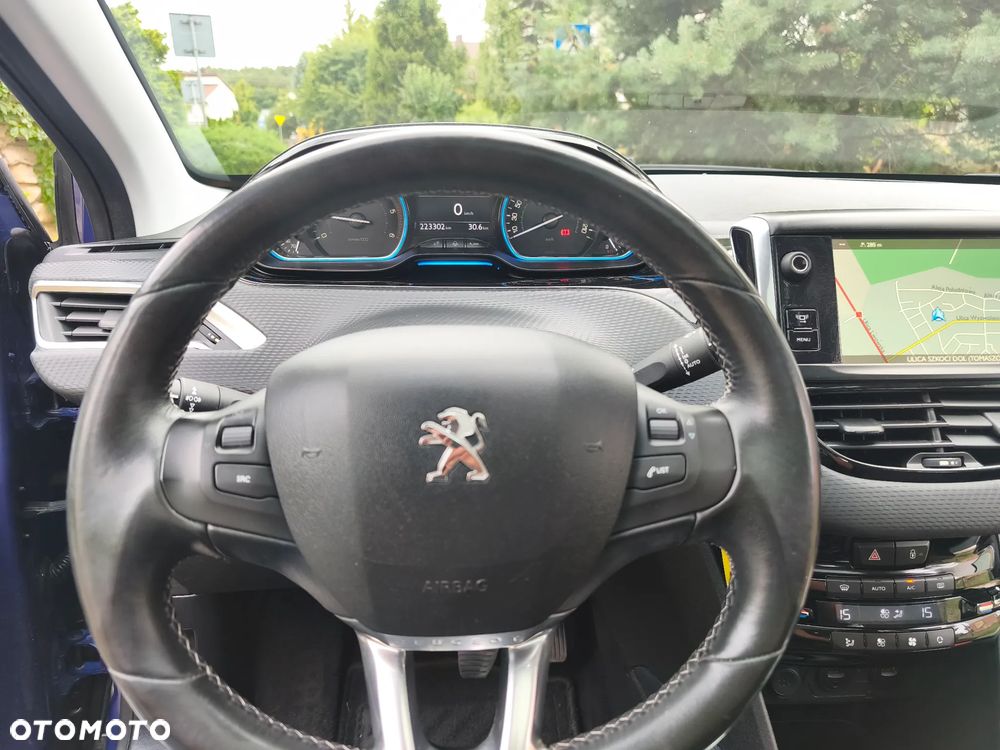 Peugeot 2008 e-HDi FAP 115 STOP & START Allure - 19