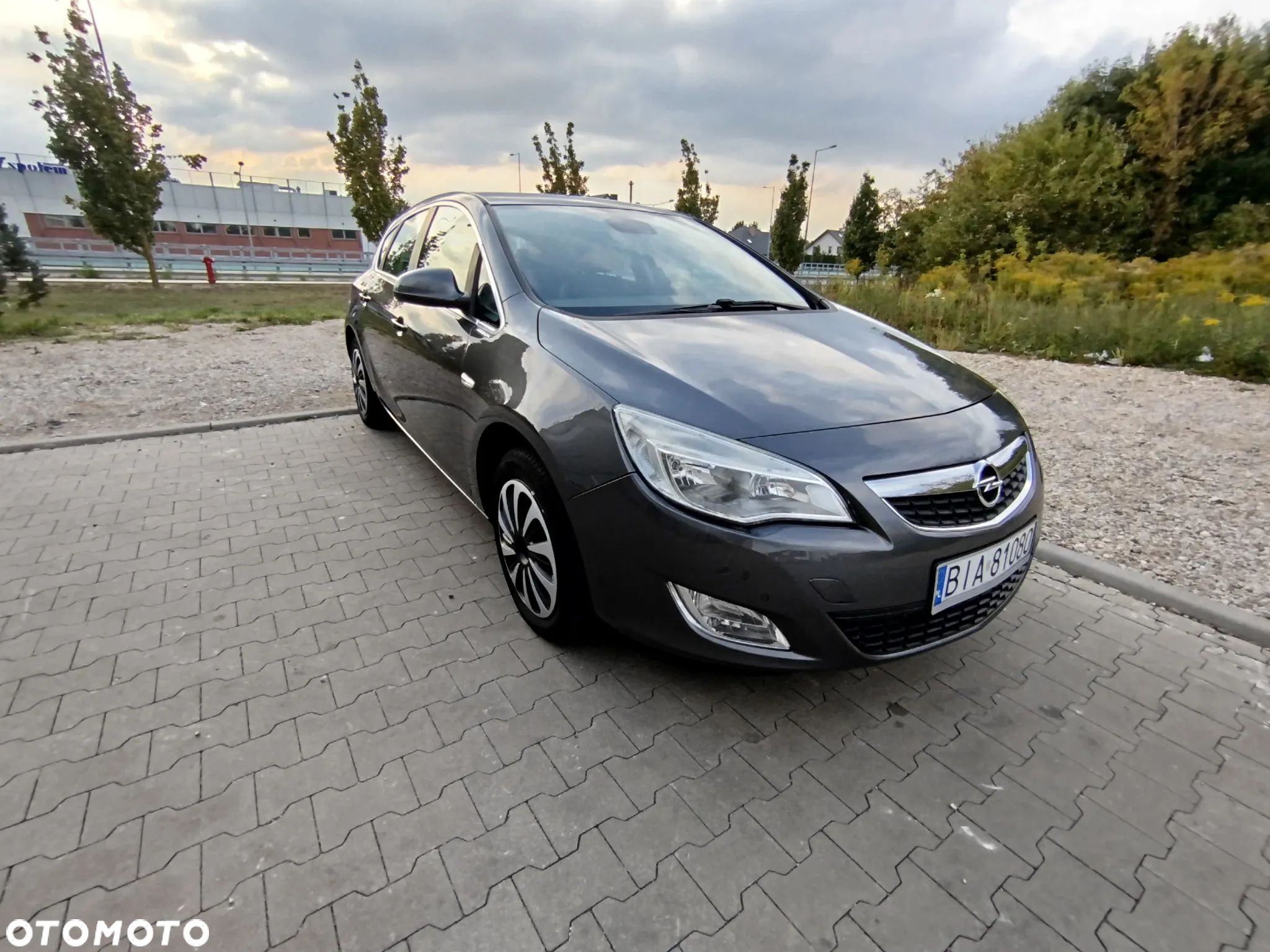 Opel Astra IV 1.6 Cosmo - 1