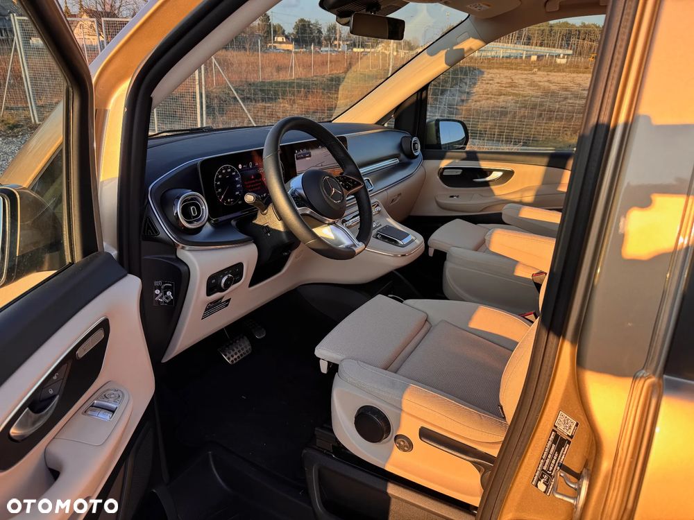 Mercedes-Benz Klasa V 300 d 4-Matic 9G-Tronic Exclusive (d³ugi) - 25