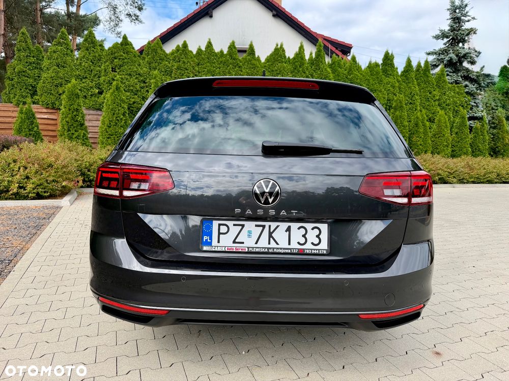 Volkswagen Passat Variant 2.0 TDI SCR DSG Business - 22