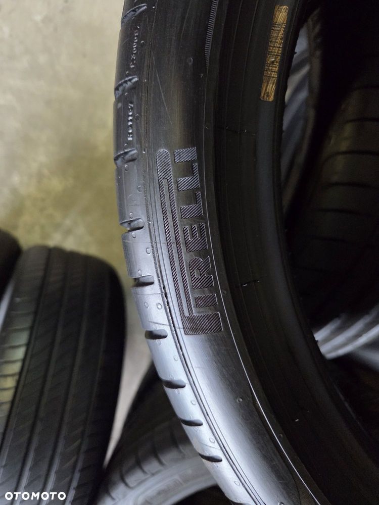 opona używana 255/35R19 Pirelli PZERO TM RSC RUNFLAT * - 10