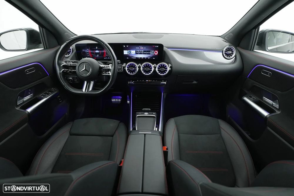 Mercedes-Benz GLA 180 d AMG Line - 13