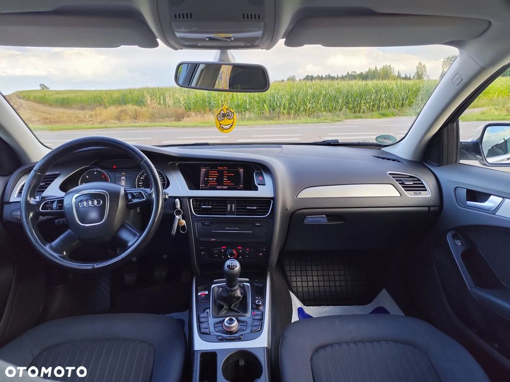 Audi A4 Avant 2.0 TDI - 19