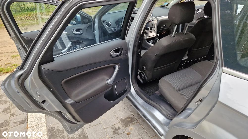 Ford Mondeo 2.0 Titanium - 9