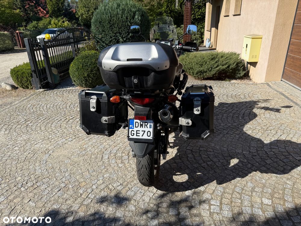 Suzuki V-STROM - 8