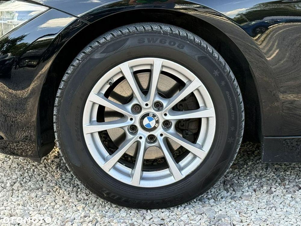 BMW Seria 3 320d - 9