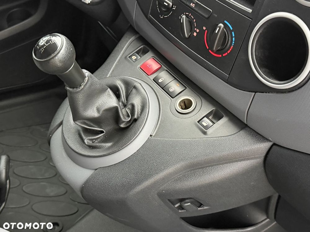 Peugeot Partner - 26