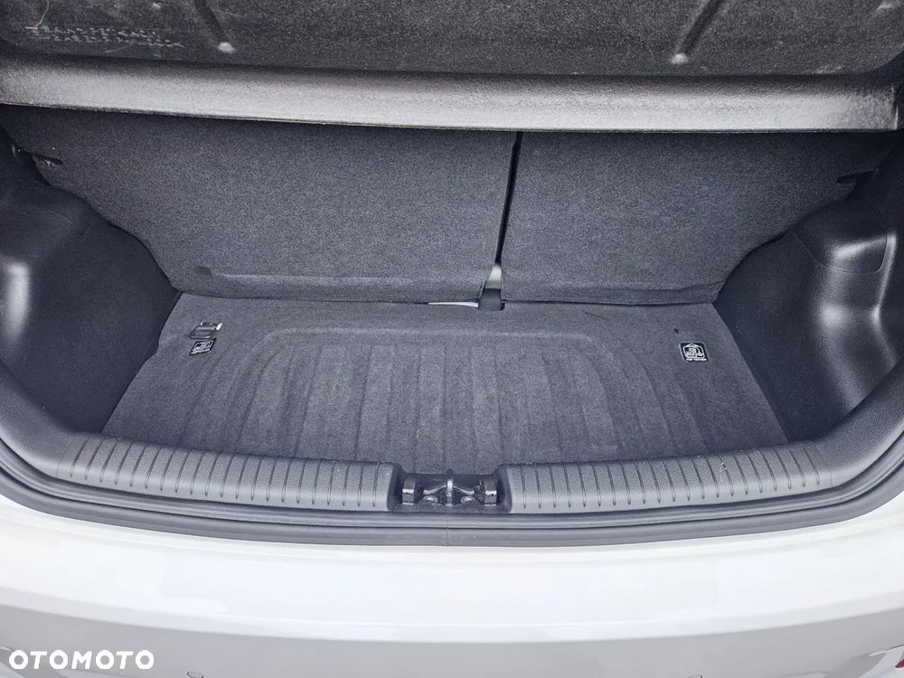Hyundai i10 1.0 Premium - 21