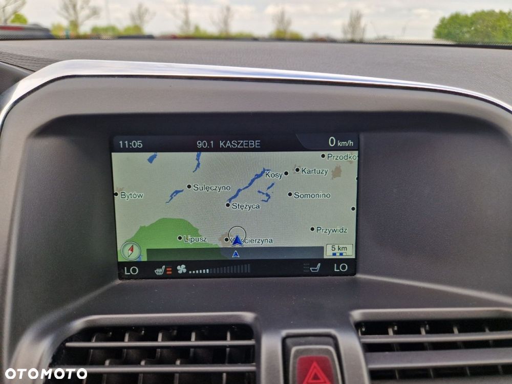 Volvo XC 60 D4 Momentum - 13