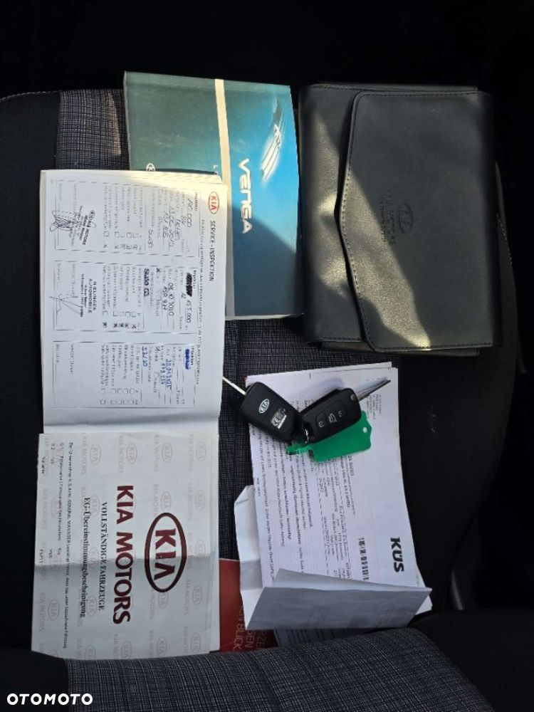Kia Venga - 40