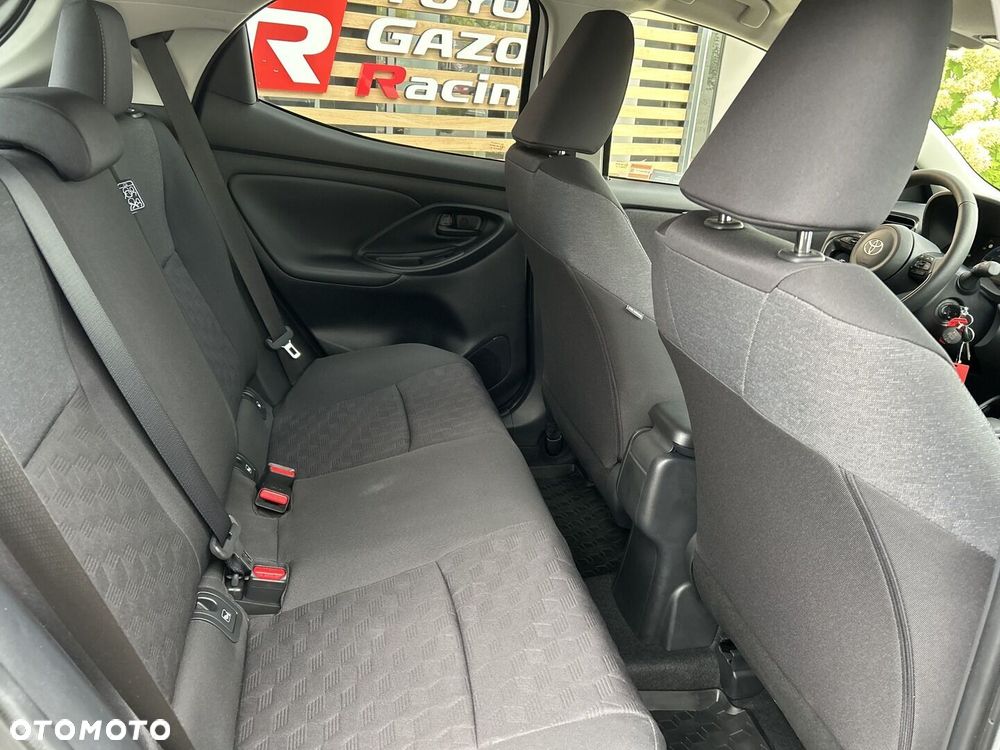Toyota Yaris Hybrid 1.5 Style - 22