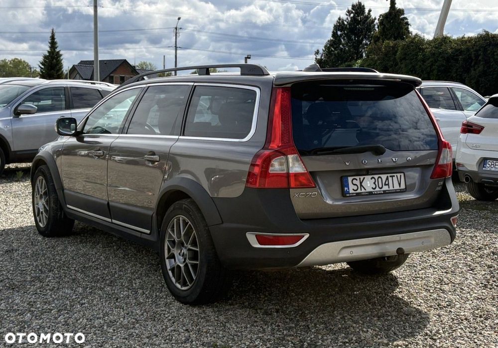 Volvo XC 70 - 4