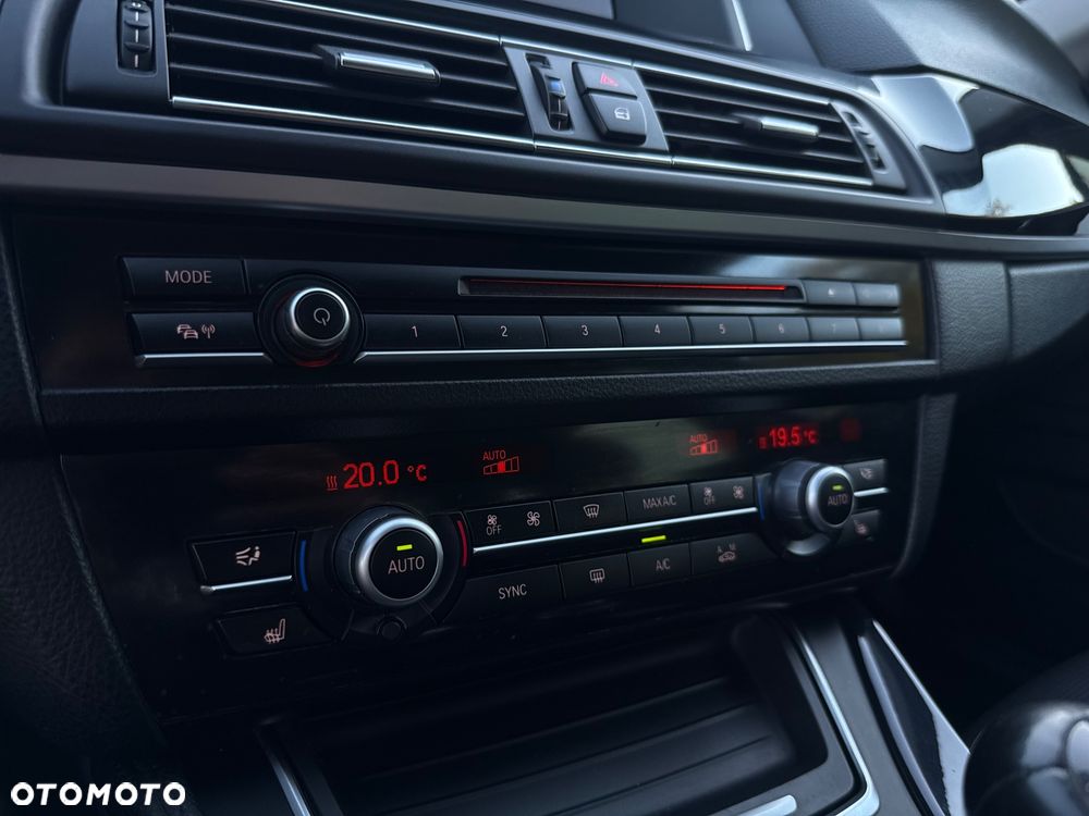 BMW Seria 5 520d - 16