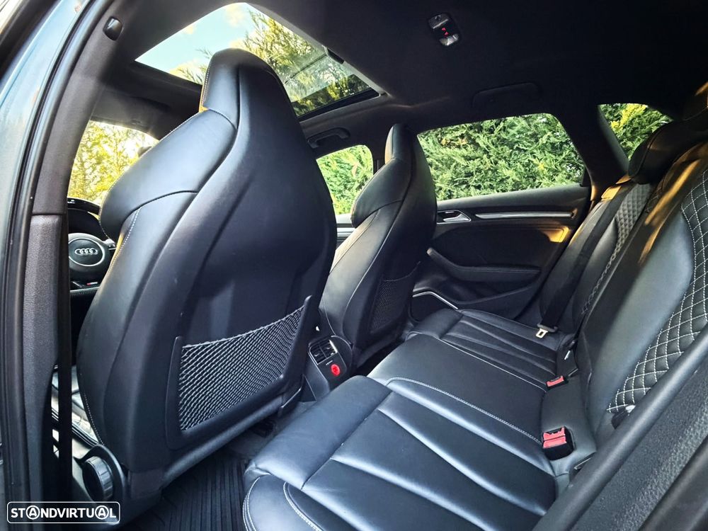 Audi S3 S tronic - 25