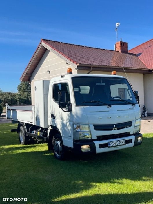 Mitsubishi Fuso Canter - 2