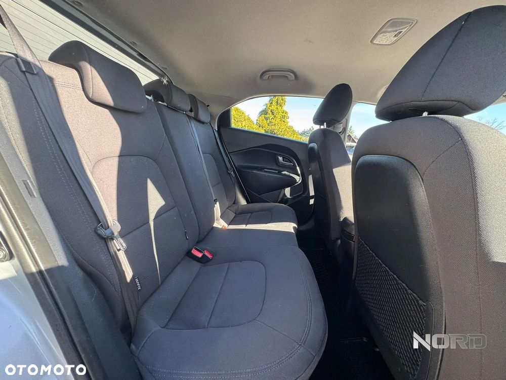 Kia Rio 1.2 L - 13