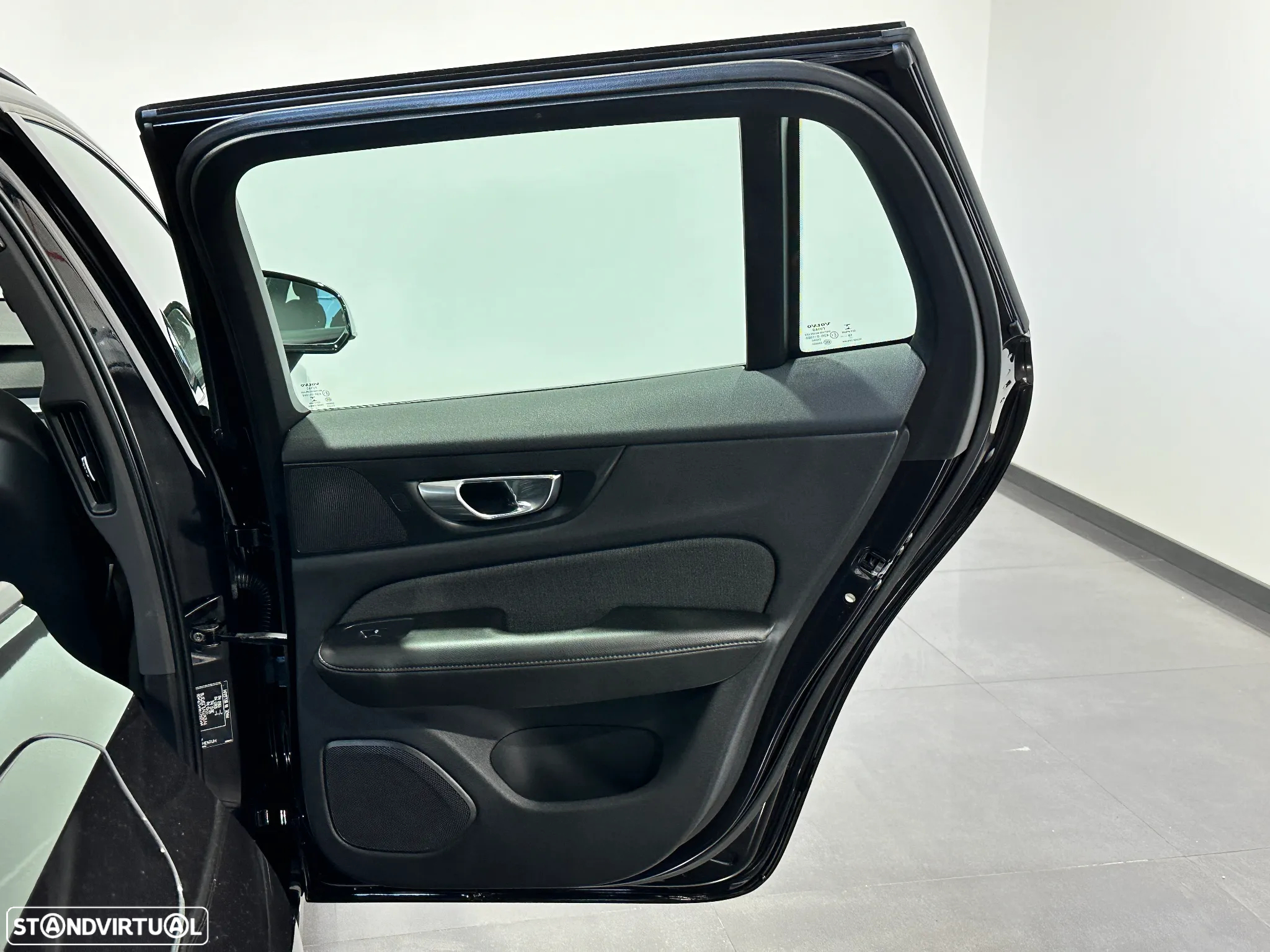 Volvo V60 2.0 T6 AWD TE Inscription Expression - 45