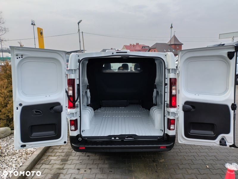 Renault Trafic - 10