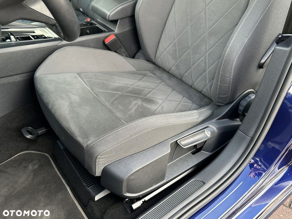 Volkswagen Golf Variant - 13