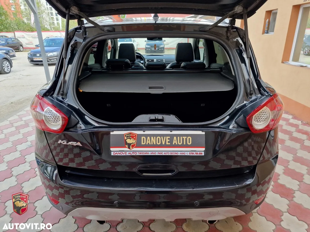 Ford Kuga 2.0 TDCi 4x4 Aut. Trend - 11