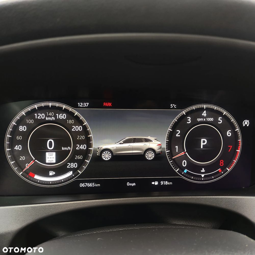 Jaguar F-Pace S AWD - 29