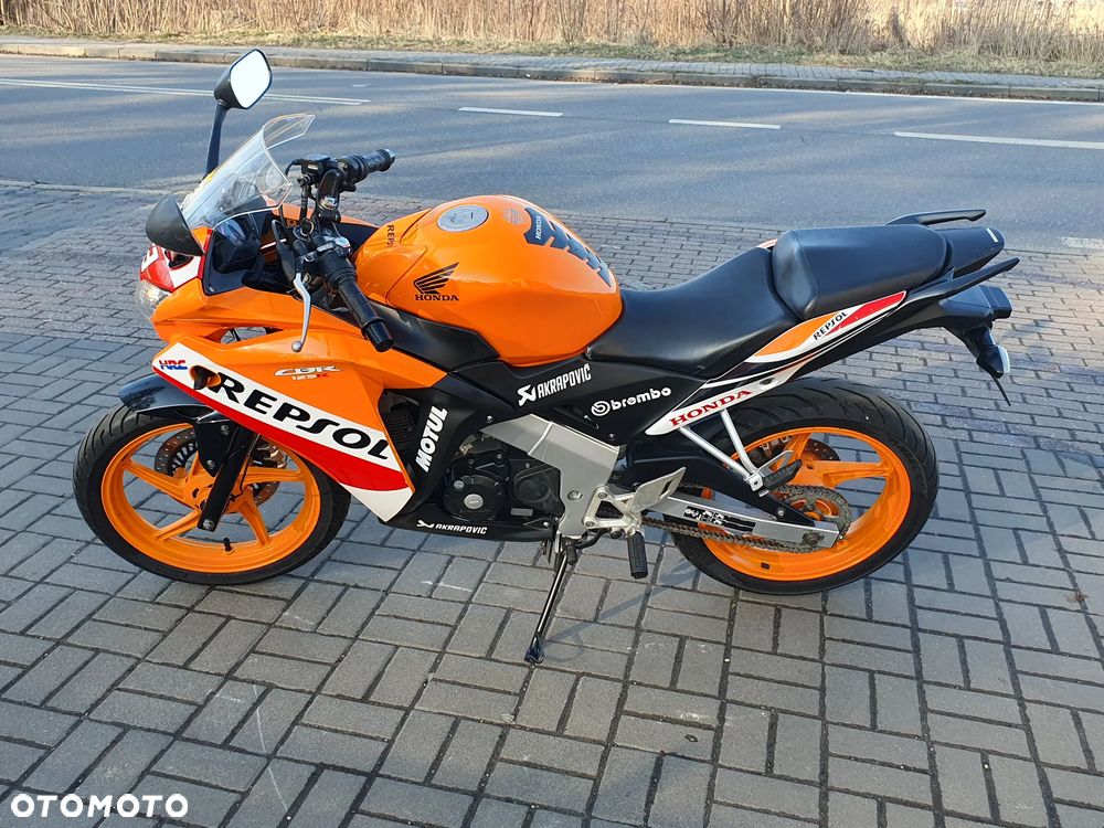 Honda CBR - 28
