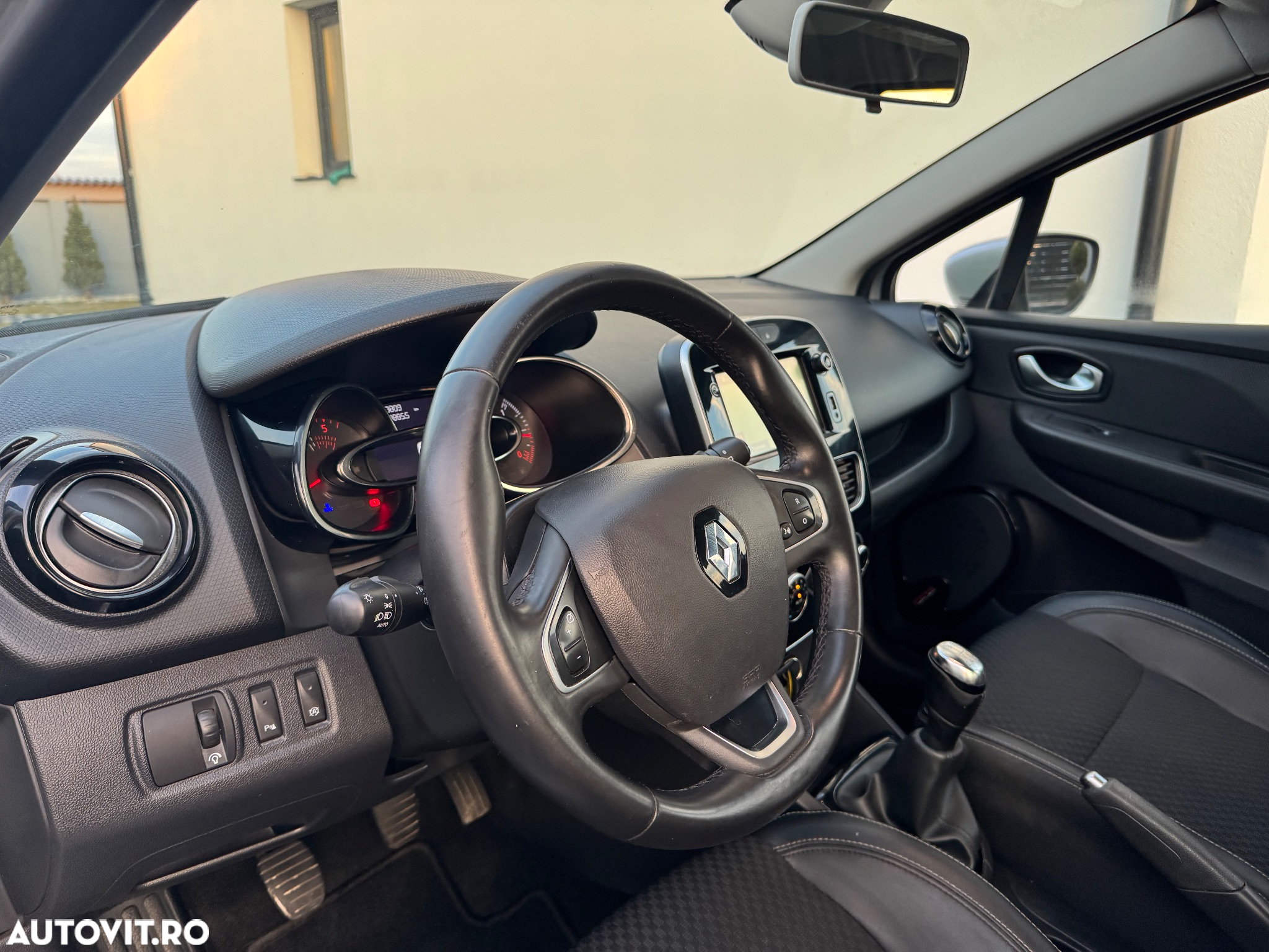 Renault Clio (Energy) dCi 90 Bose Edition - 7