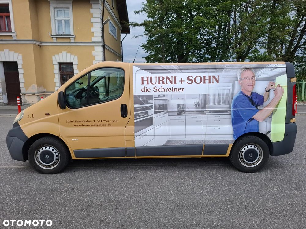 Opel Vivaro - 1