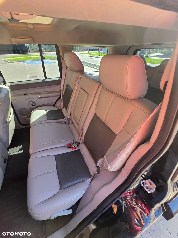 Jeep Commander 5.7 V8 Limited - 11