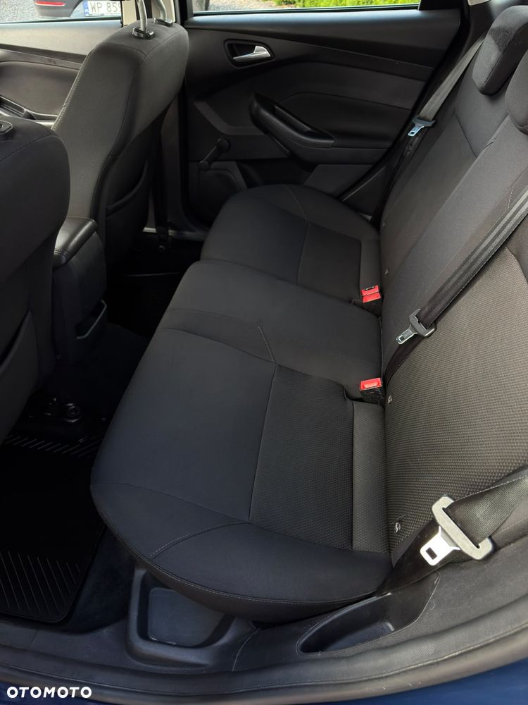 Ford Focus 1.5 TDCi SYNC Edition - 17