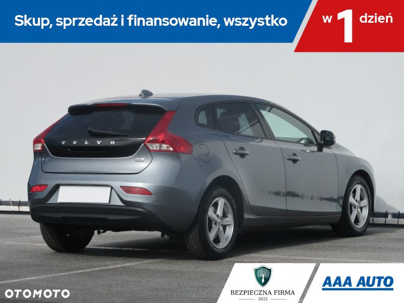 Volvo V40 - 6