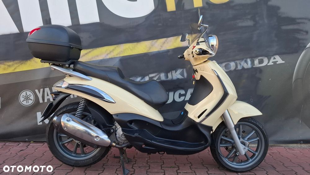 Piaggio Beverly - 1