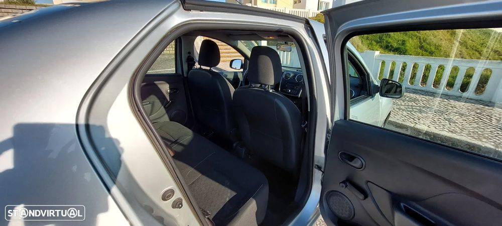 Dacia Logan 1.5 dCi Confort - 6