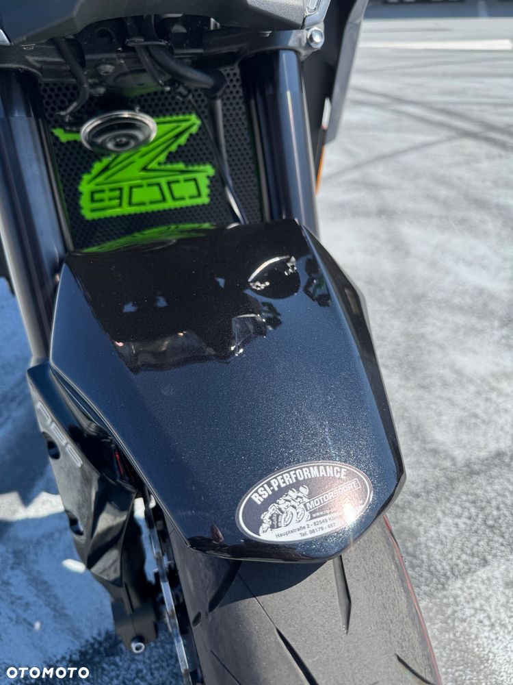 Kawasaki Z 900 - 16