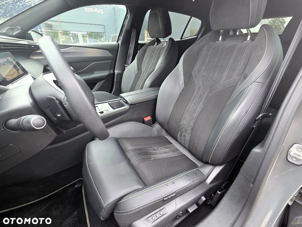 Peugeot 408 1.2 PureTech mHEV GT S&S e-DSC6 - 16