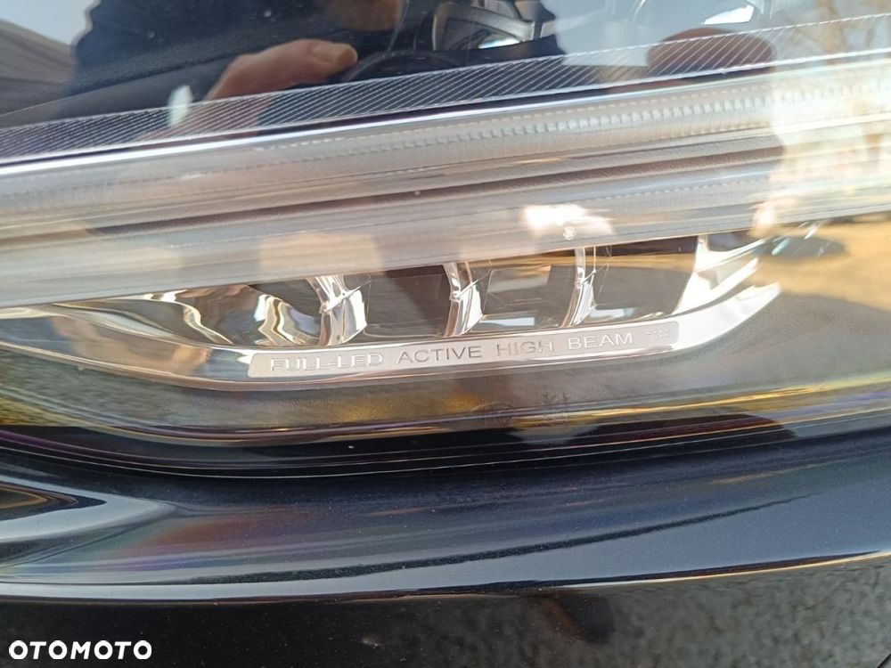 Volvo V90 Cross Country - 34