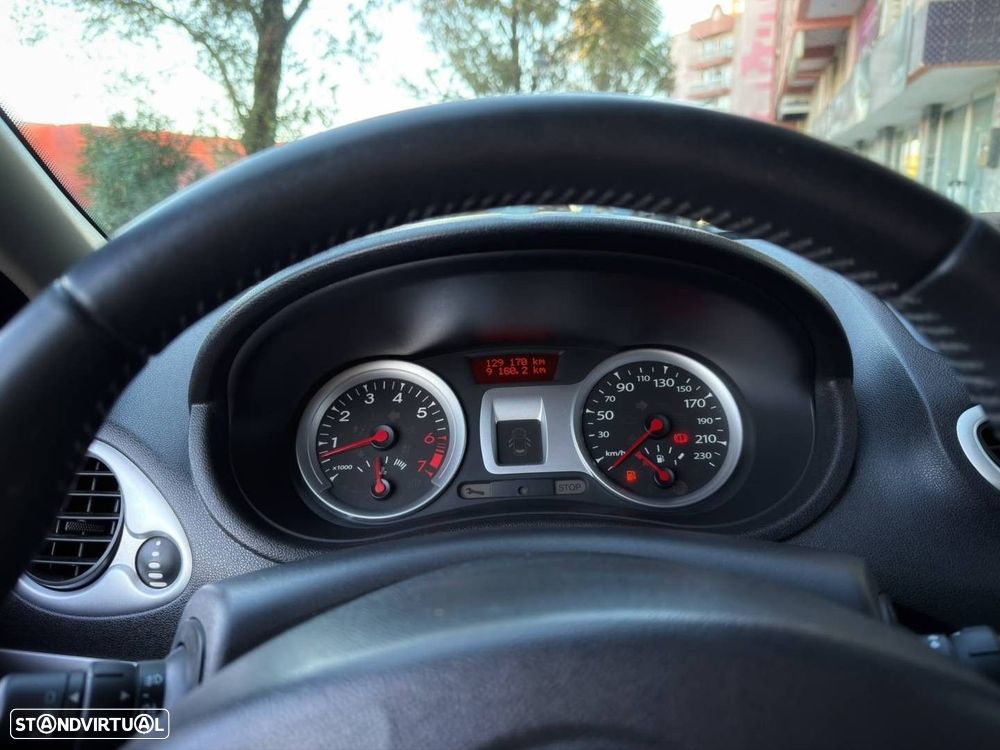 Renault Clio 1.2 16V Dynamique S - 16