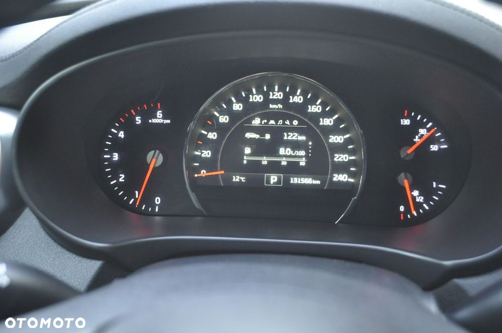 Kia Sorento - 8
