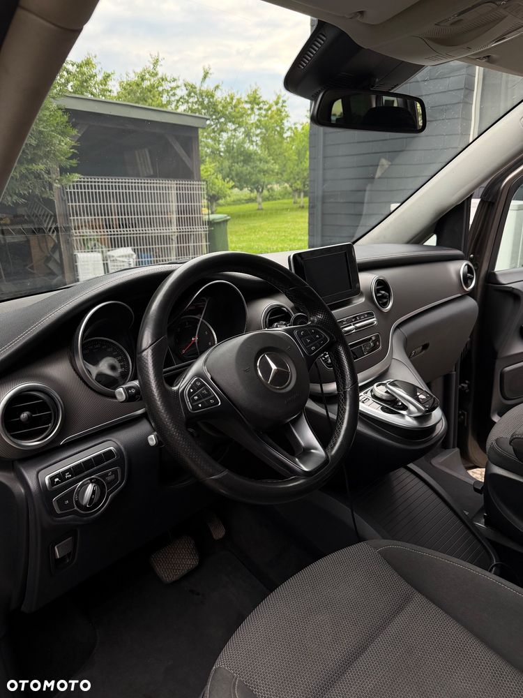 Mercedes-Benz Klasa V 220 (BlueTEC) d kompakt 7G-TRONIC Avantgarde - 19