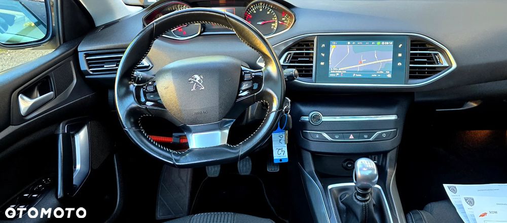 Peugeot 308 BlueHDi 130 Stop & Start Allure Pack - 25